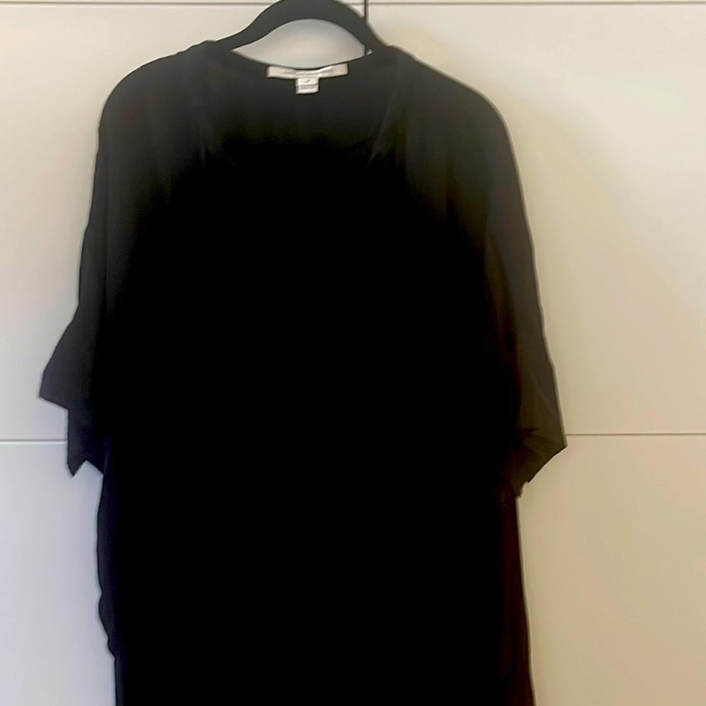 Diane von Furstenberg flowing top. Size M but roomier for maternity.
